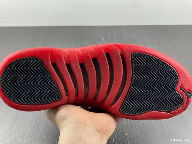 Jordan 12 Game Flu (2016) Retro 130690-002 0522